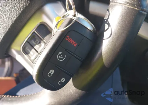 2016 Dodge Journey R/T z USA, uszkodzony, nr VIN 3C4PDDEG0GT192999